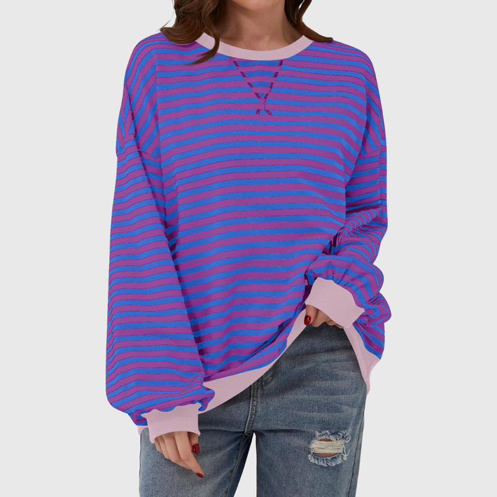Martha | Übergrosses gestreiftes Sweatshirt in entspannter Passform aus weichem Strick