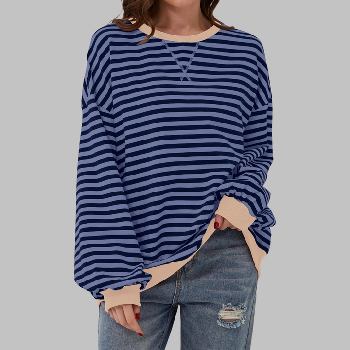 Martha | Übergrosses gestreiftes Sweatshirt in entspannter Passform aus weichem Strick