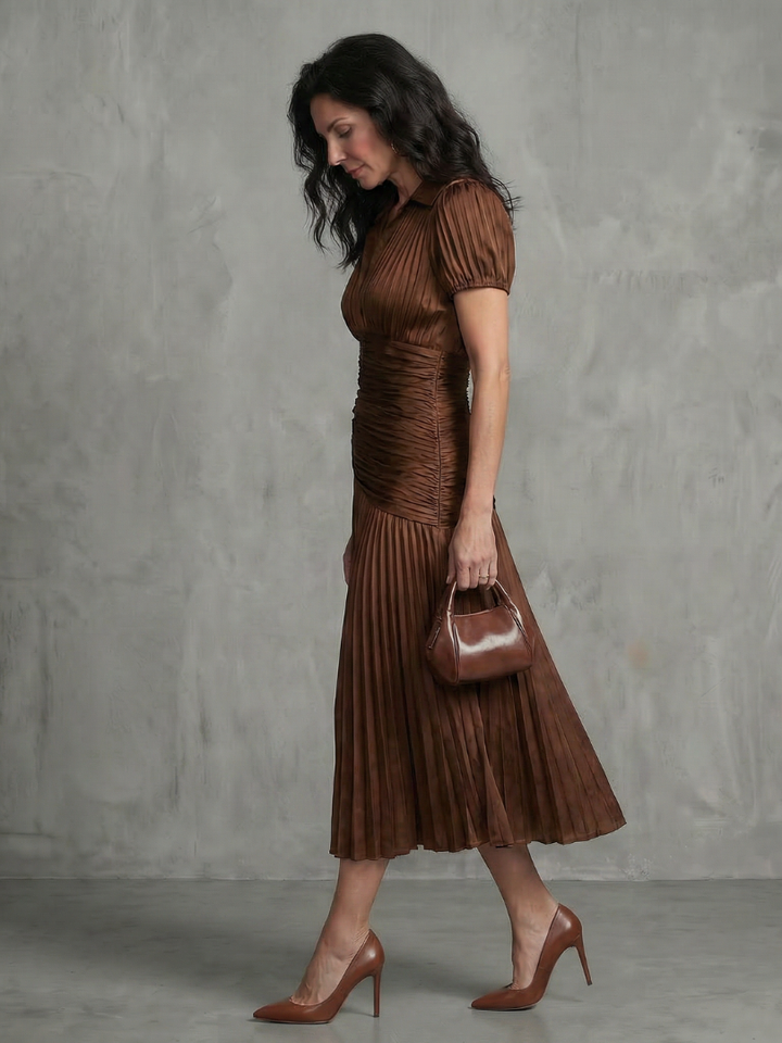Theodora | Plissierter Taillenstreifen Midi-Kleid