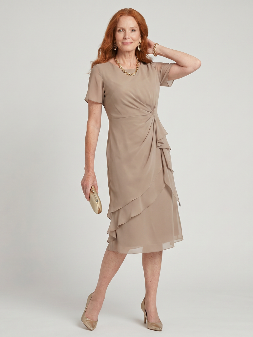 Eira | Midi-Kleid mit kurzen Ärmeln und geschichtetem Saum