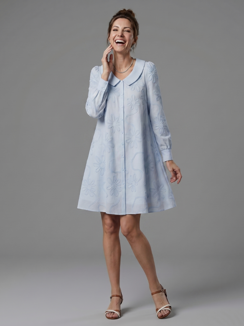Opal | Kleid mit Knopfleiste und Kragen in knielanger Länge