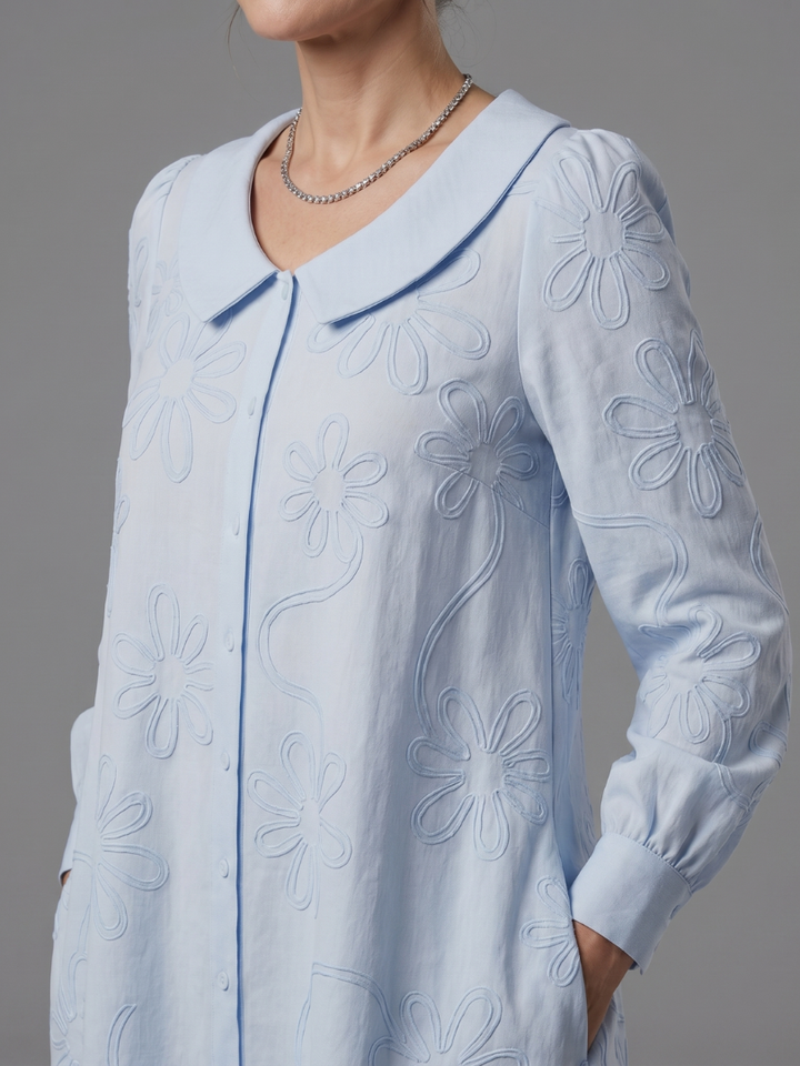 Opal | Kleid mit Knopfleiste und Kragen in knielanger Länge