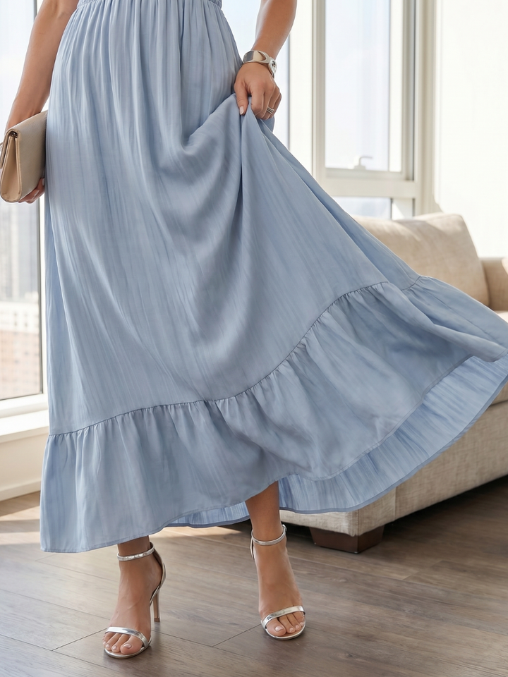 Clove | Midi-Kleid mit Rüschensäumen und gerafftem Bund