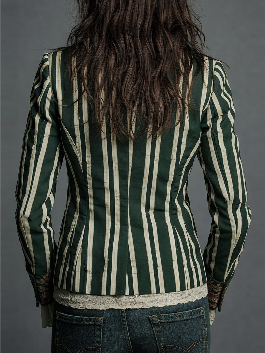 Cindy | Boho Blazer mit floralen Details und Streifen