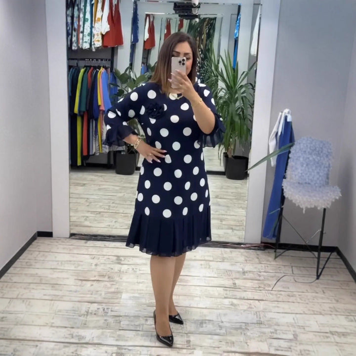 Odette | Weiches Polka Dot Kleid mit ausgestelltem Rüschensaum Navy Pink