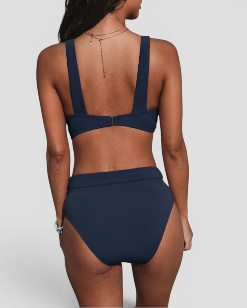 Sara | Bikini mit V-Ausschnitt und klassischem Schnitt