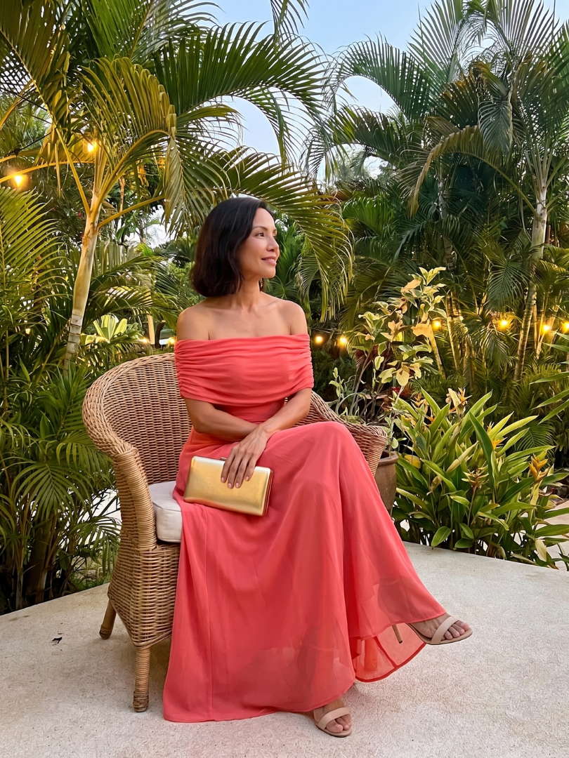 Juni | Off-Shoulder Drapiertes Midi-Kleid