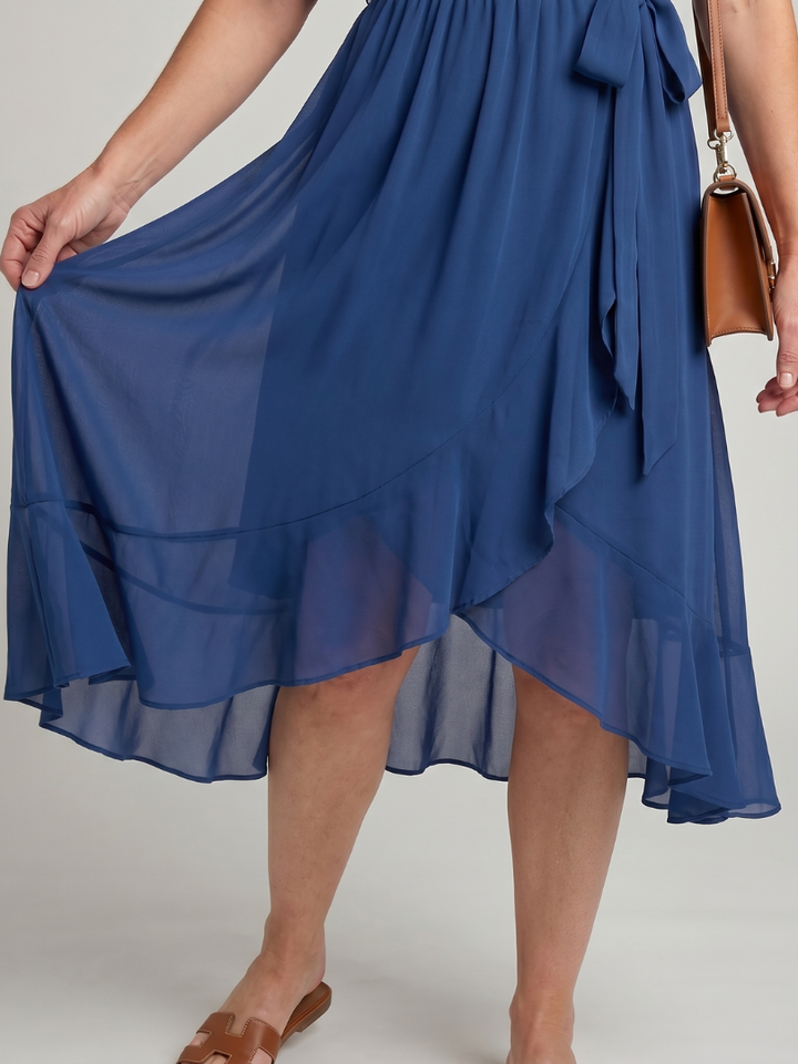 Keziah | Midi-Kleid mit kurzen Ärmeln und fliessendem Saum
