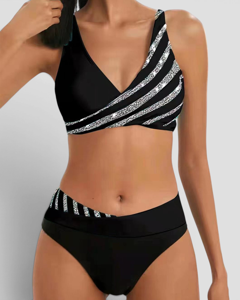 Isabeau | Bikini mit Strass und modernem Schnitt