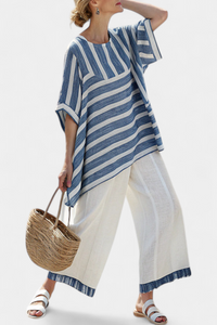 Alexa | Raffiniertes blau gestreiftes Top & Hosen mit Saumdetails