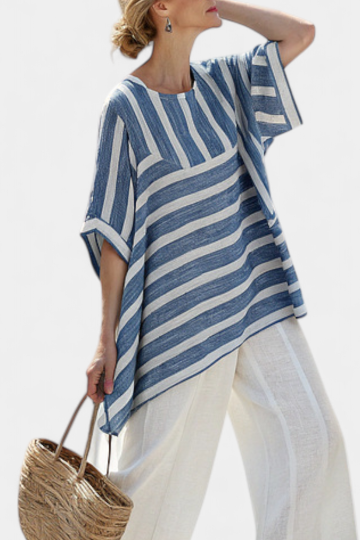 Alexa | Raffiniertes blau gestreiftes Top & Hosen mit Saumdetails