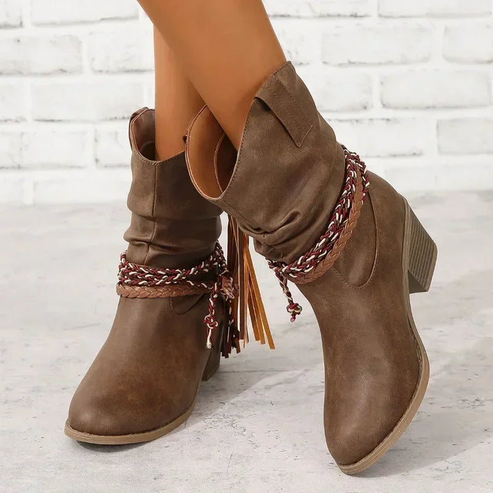 Mia | Geflochtene Western-Stiefeletten