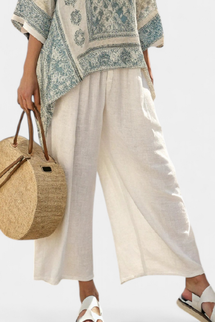 Eliza | Bequeme bedruckte Bluse & weisse weit geschnittene Hose